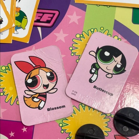 Vintage Powerpuff Girls Save the Day Game with collectable Bubbles Bobblehead - Picture 9 of 11